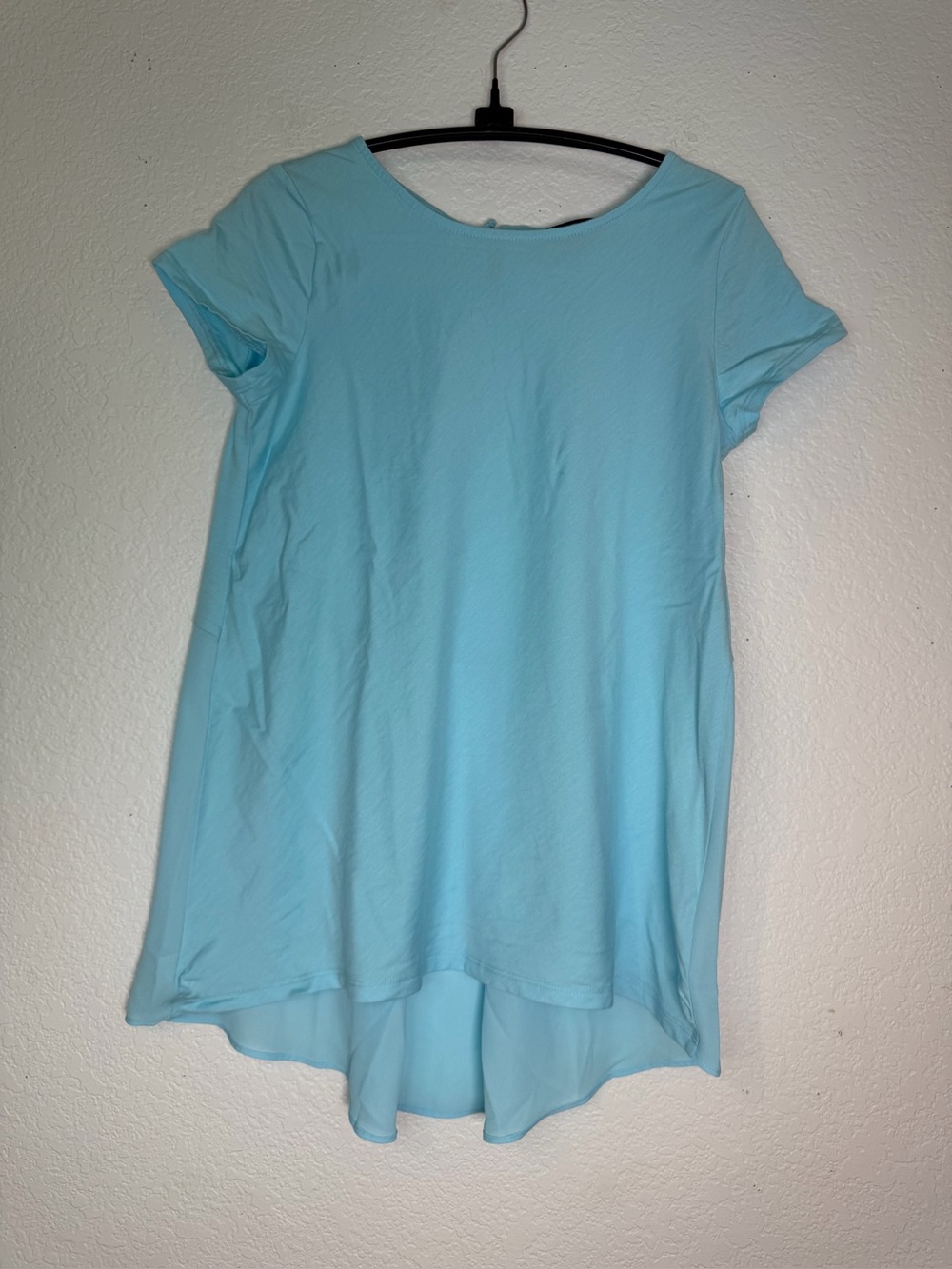 Lands' End Light Blue Short Sleeve High-Low Top w/ Sheer Back Portion, Size XS